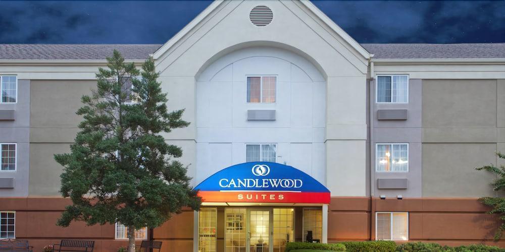 Sonesta Simply Suites Cleveland North Olmsted Airport Eksteriør billede