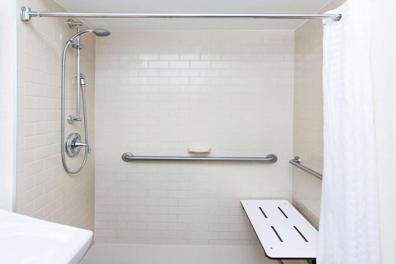 Sonesta Simply Suites Cleveland North Olmsted Airport Eksteriør billede