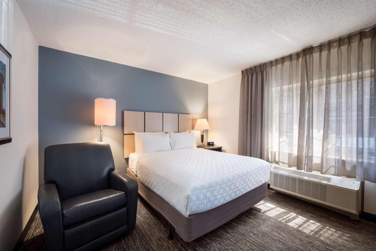Sonesta Simply Suites Cleveland North Olmsted Airport Eksteriør billede