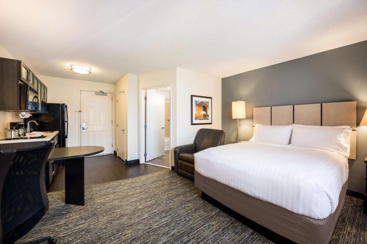 Sonesta Simply Suites Cleveland North Olmsted Airport Eksteriør billede