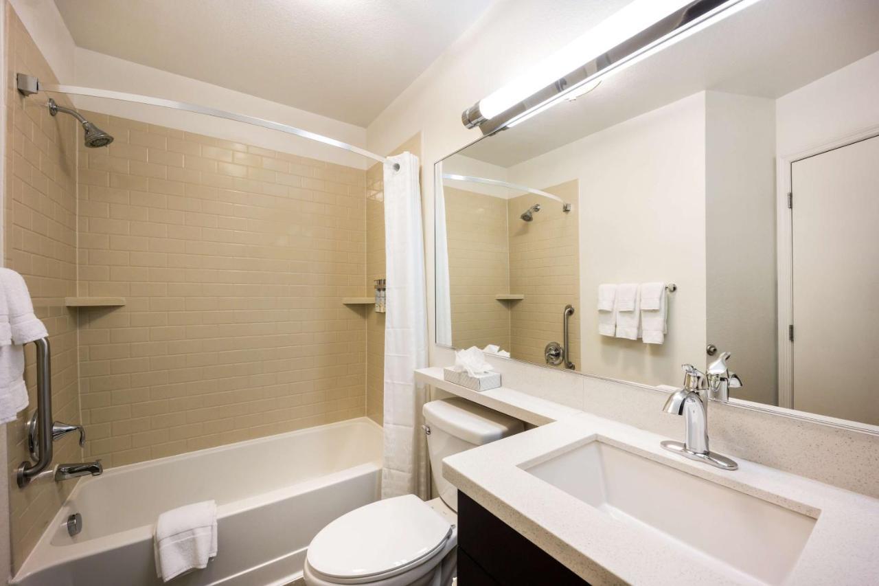 Sonesta Simply Suites Cleveland North Olmsted Airport Eksteriør billede