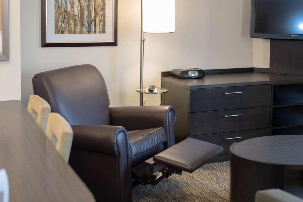 Sonesta Simply Suites Cleveland North Olmsted Airport Værelse billede