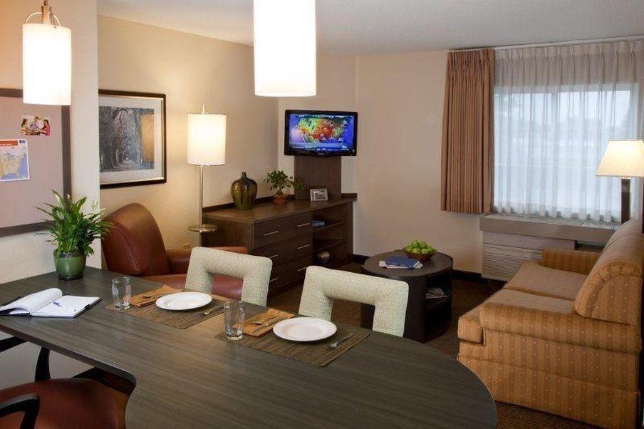 Sonesta Simply Suites Cleveland North Olmsted Airport Eksteriør billede