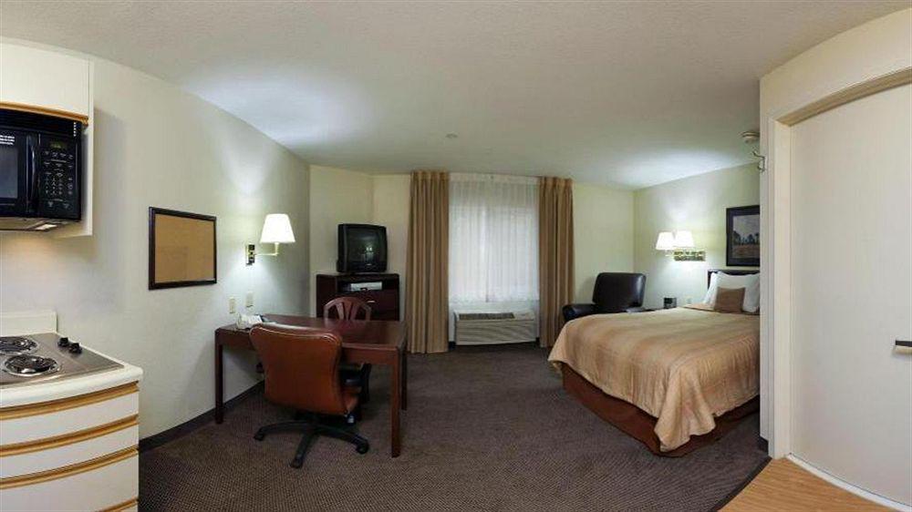 Sonesta Simply Suites Cleveland North Olmsted Airport Eksteriør billede